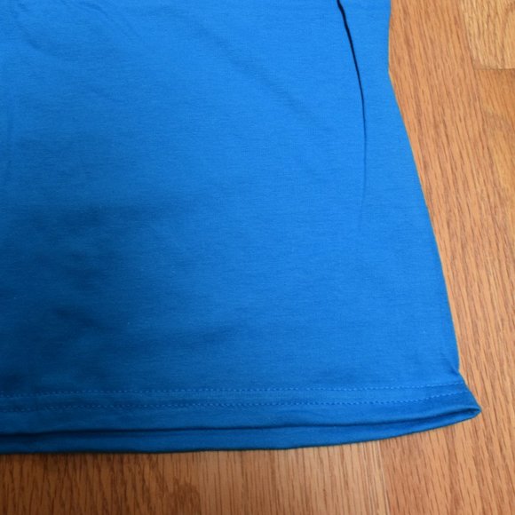 2 for $12:  NWOT Set of Hawaii-Themed Cotton T-Shirts in Size S - Picture 12 of 15